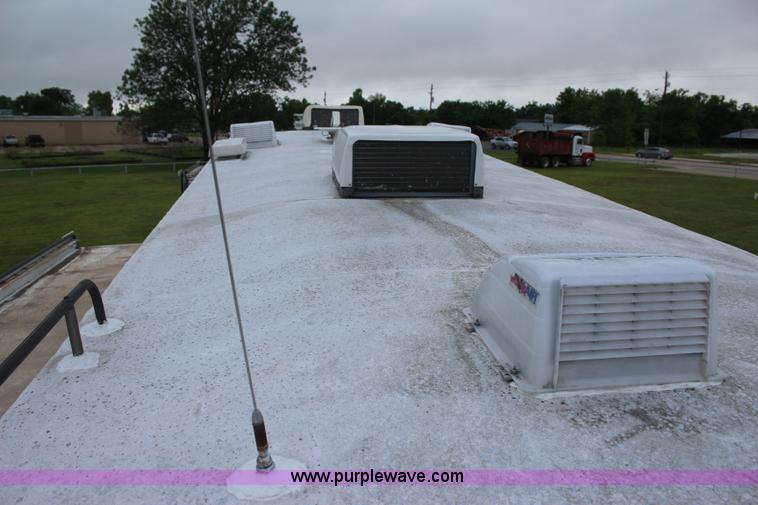 image for item I1672 2000 Coachmen Prospera camper