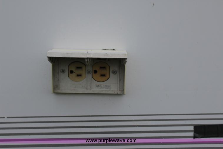 image for item I1672 2000 Coachmen Prospera camper