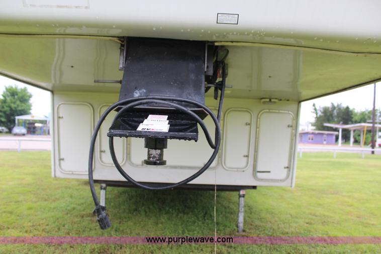 image for item I1672 2000 Coachmen Prospera camper