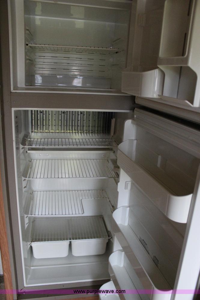 image for item I1672 2000 Coachmen Prospera camper