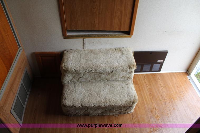 image for item I1672 2000 Coachmen Prospera camper