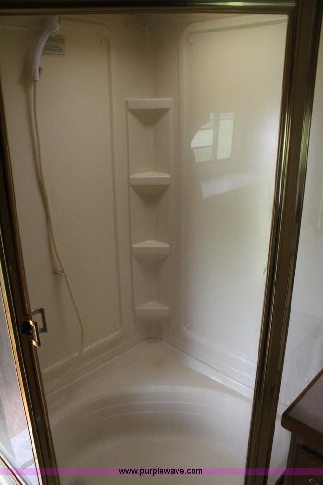 image for item I1672 2000 Coachmen Prospera camper