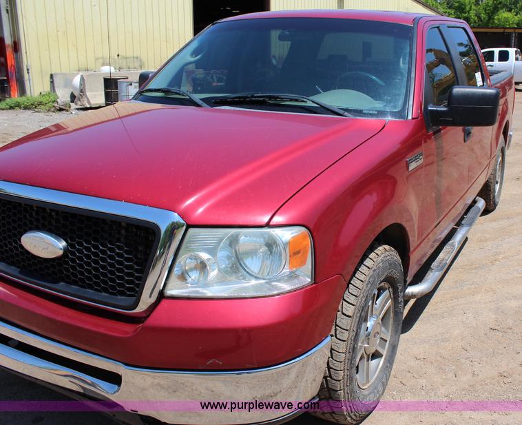 image for item I1700 2008 Ford F150 XLT SuperCrew pickup truck
