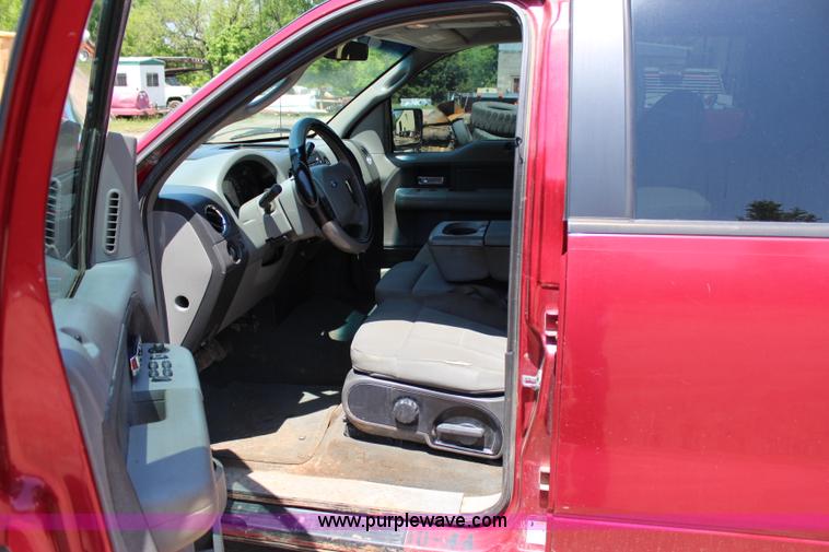 image for item I1700 2008 Ford F150 XLT SuperCrew pickup truck