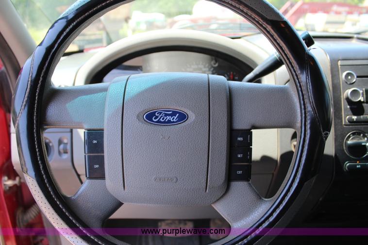 image for item I1700 2008 Ford F150 XLT SuperCrew pickup truck