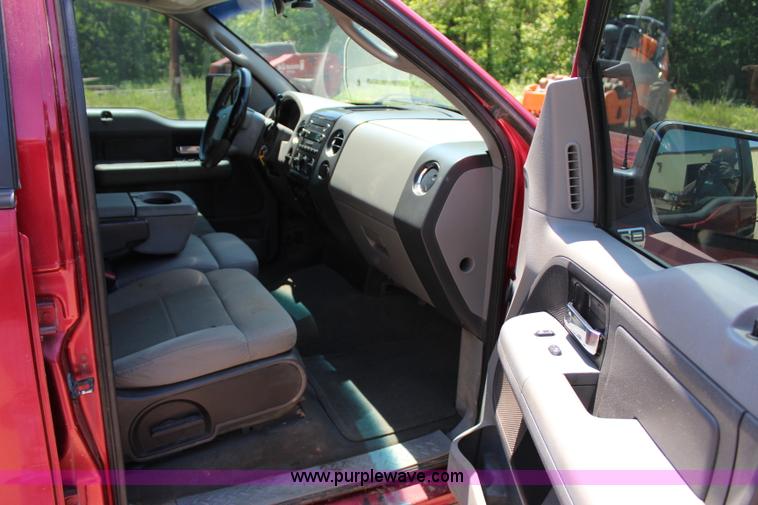image for item I1700 2008 Ford F150 XLT SuperCrew pickup truck