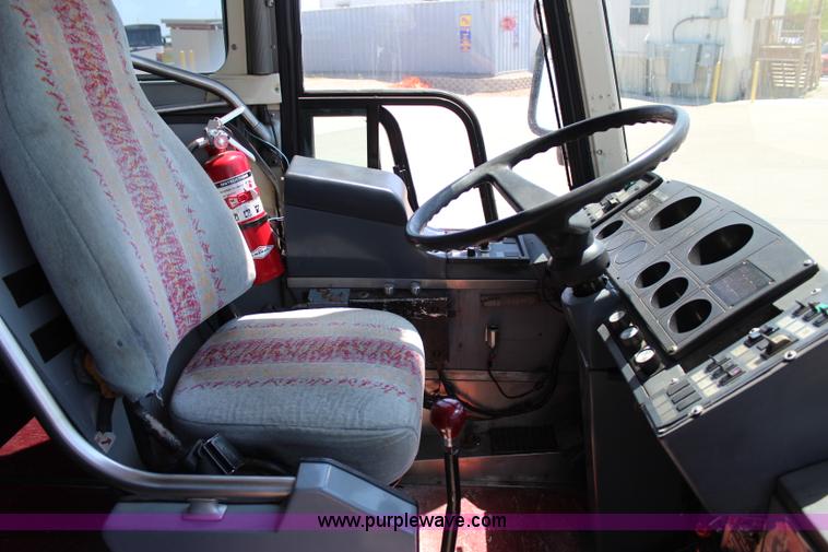 image for item I1708 1987 TMC 96A3 bus