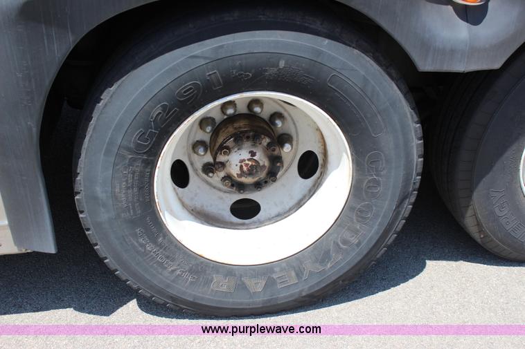 image for item I1708 1987 TMC 96A3 bus