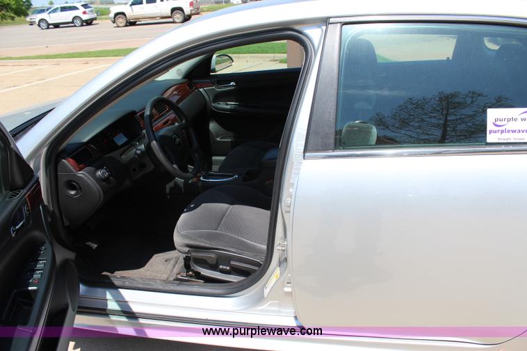 image for item I1713 2010 Chevrolet Impala