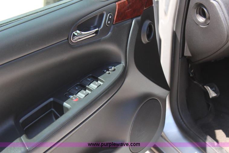 image for item I1713 2010 Chevrolet Impala