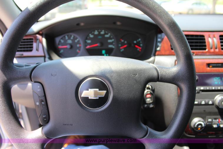 image for item I1713 2010 Chevrolet Impala