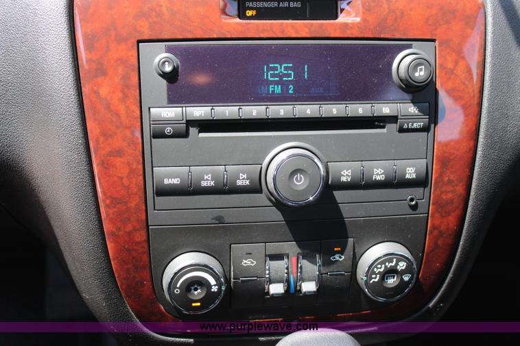 image for item I1713 2010 Chevrolet Impala