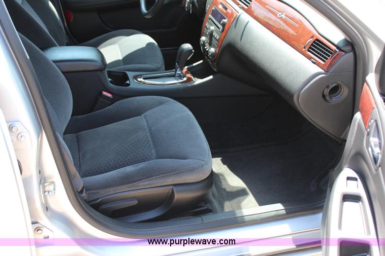 image for item I1713 2010 Chevrolet Impala