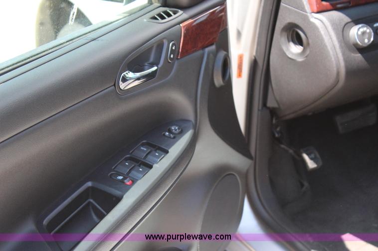 image for item I1716 2010 Chevrolet Impala