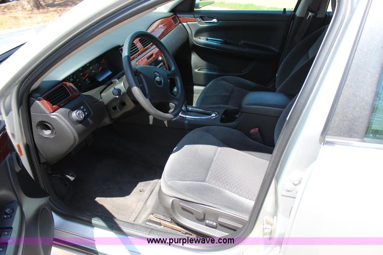 image for item I1716 2010 Chevrolet Impala