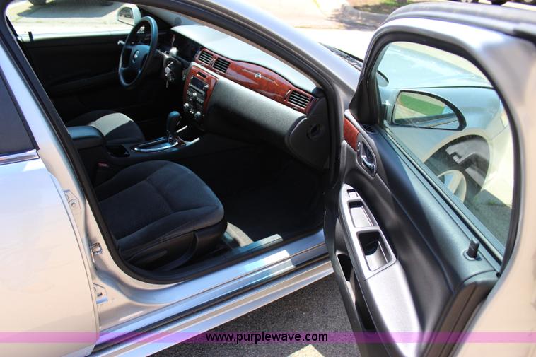 image for item I1716 2010 Chevrolet Impala