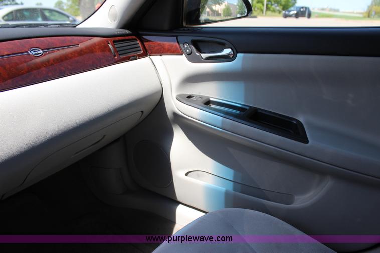 image for item I1717 2010 Chevrolet Impala