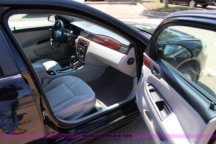 image for item I1717 2010 Chevrolet Impala