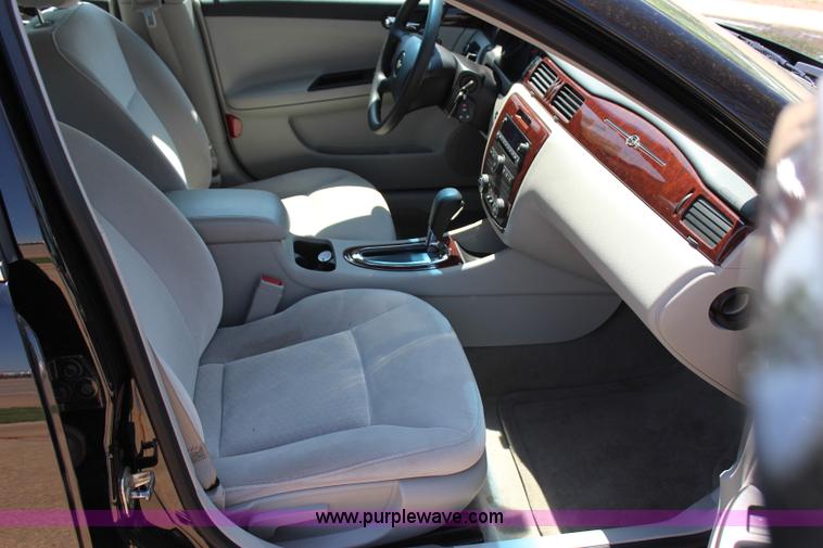 image for item I1717 2010 Chevrolet Impala