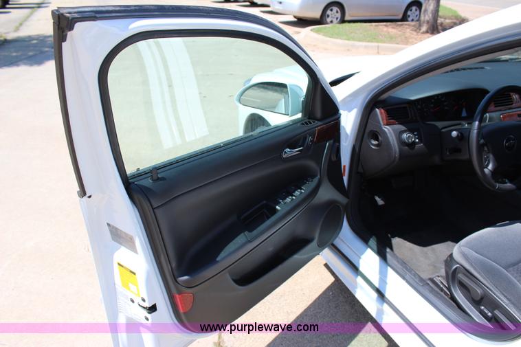 image for item I1719 2011 Chevrolet Impala