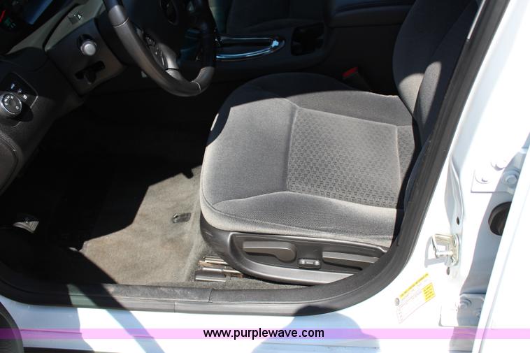 image for item I1719 2011 Chevrolet Impala