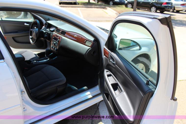 image for item I1719 2011 Chevrolet Impala