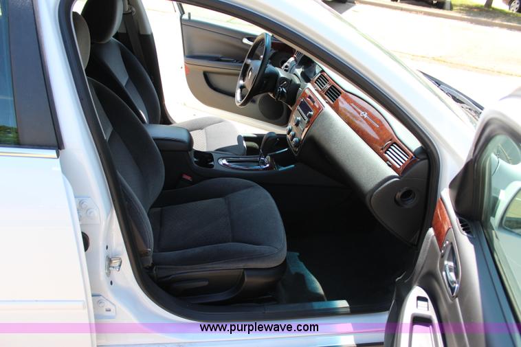 image for item I1719 2011 Chevrolet Impala
