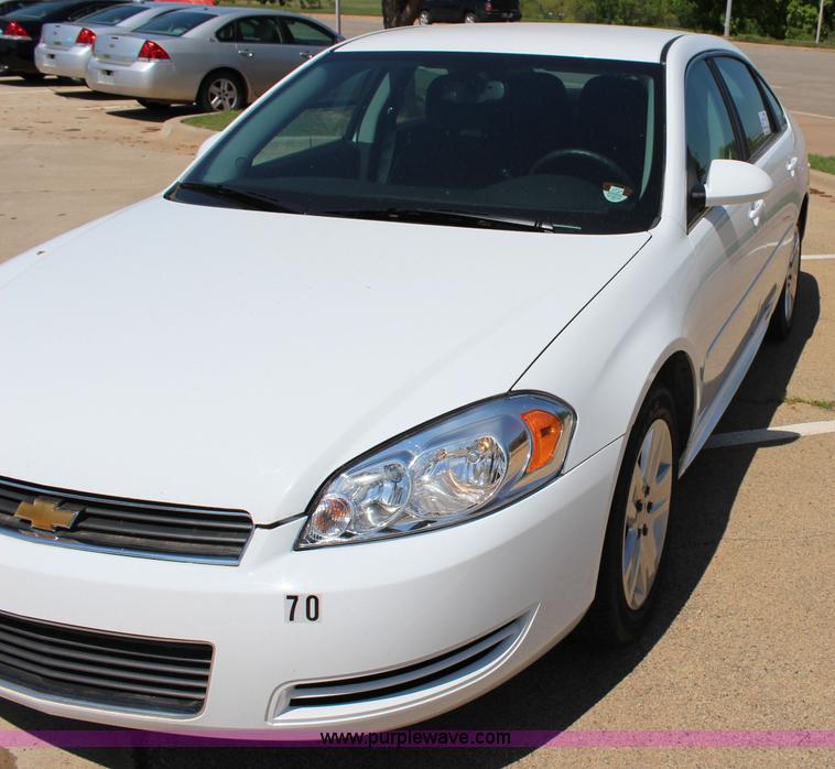 image for item I1720 2011 Chevrolet Impala