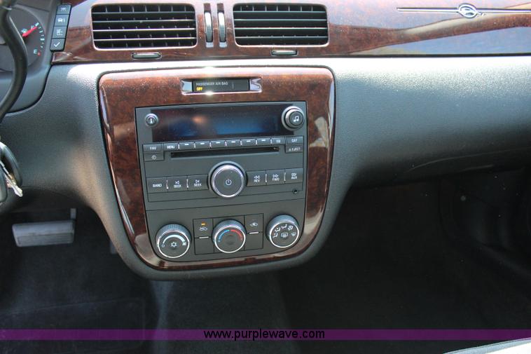 image for item I1720 2011 Chevrolet Impala