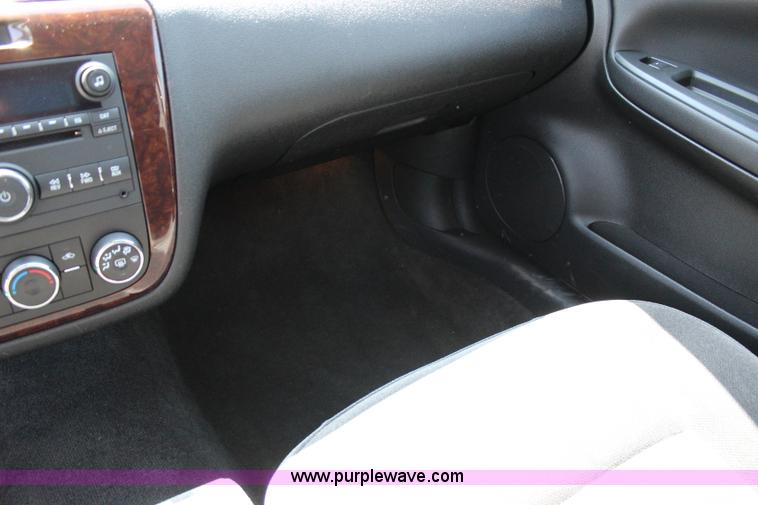 image for item I1720 2011 Chevrolet Impala