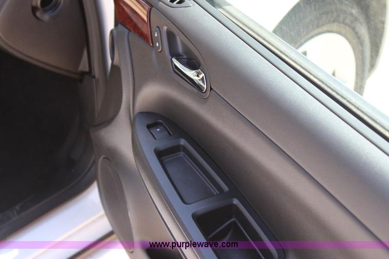 image for item I1720 2011 Chevrolet Impala