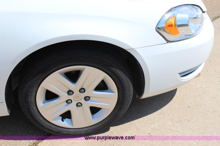 image for item I1720 2011 Chevrolet Impala