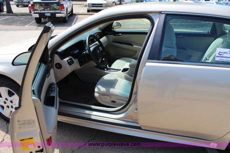 image for item I1721 2010 Chevrolet Impala