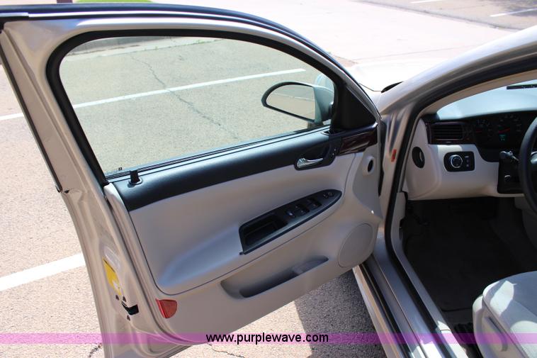image for item I1721 2010 Chevrolet Impala