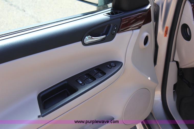 image for item I1721 2010 Chevrolet Impala