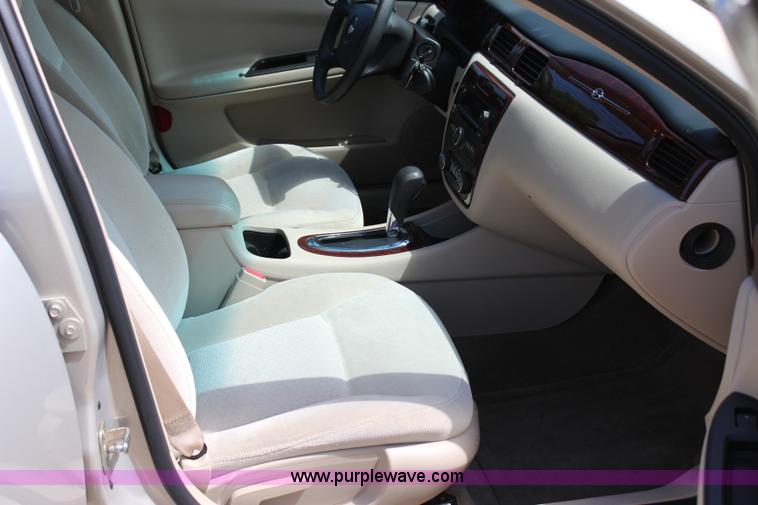 image for item I1721 2010 Chevrolet Impala