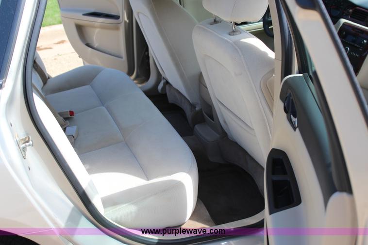 image for item I1721 2010 Chevrolet Impala