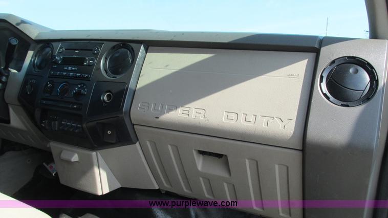image for item I3007 2008 Ford F450 Super Duty Crew Cab flatbed truck