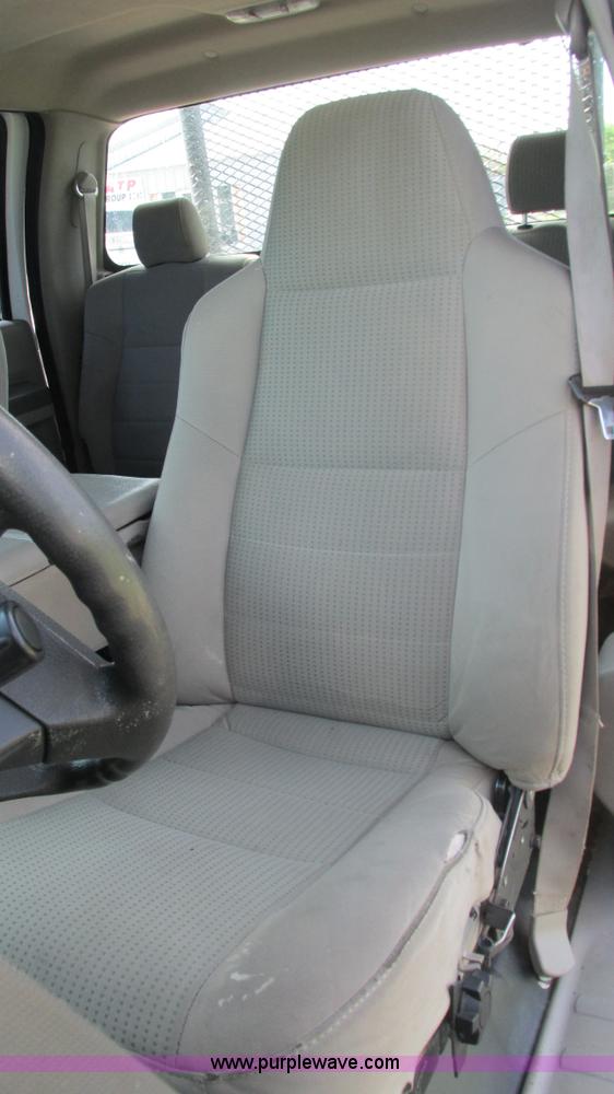 image for item I3007 2008 Ford F450 Super Duty Crew Cab flatbed truck