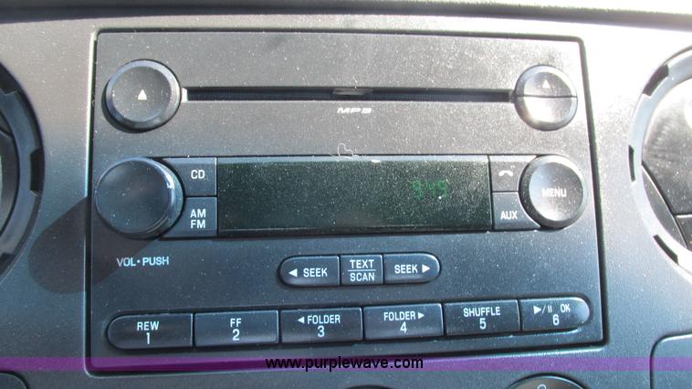 image for item I3007 2008 Ford F450 Super Duty Crew Cab flatbed truck