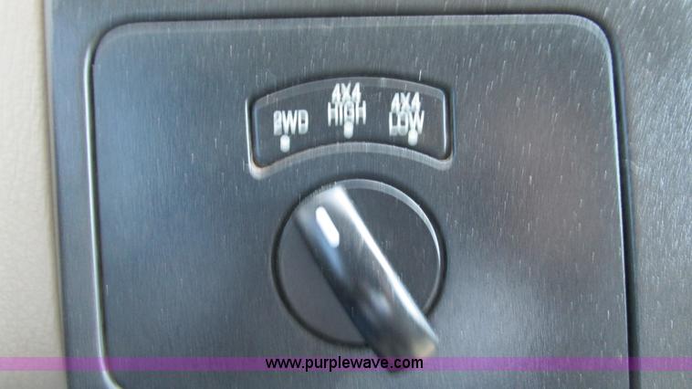 image for item I3007 2008 Ford F450 Super Duty Crew Cab flatbed truck