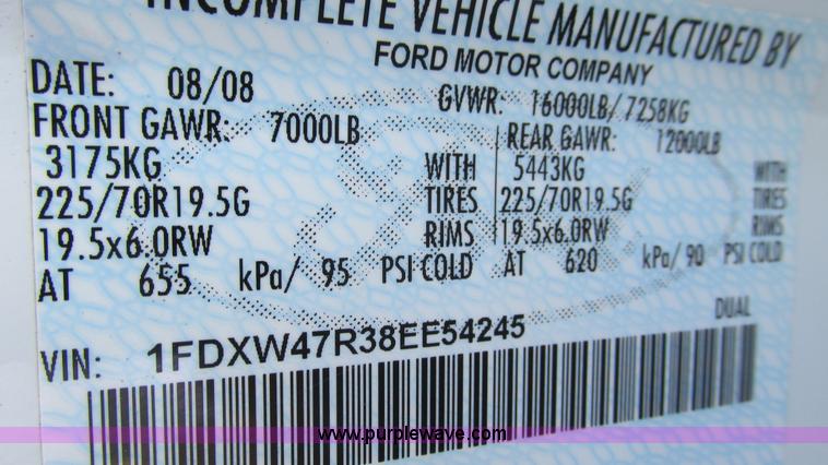 image for item I3007 2008 Ford F450 Super Duty Crew Cab flatbed truck