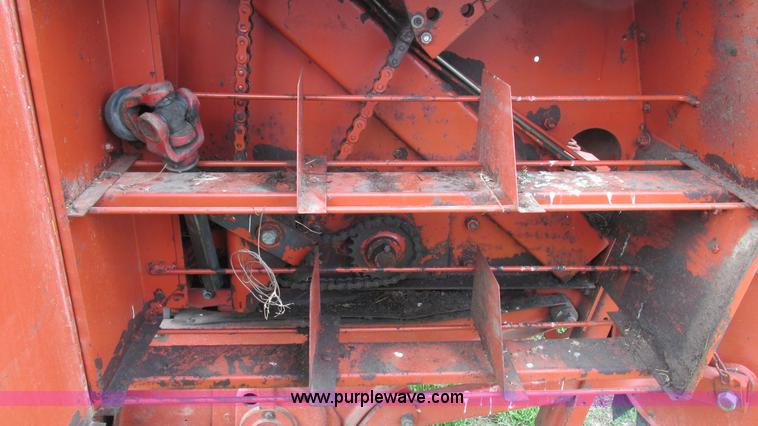 image for item I3009 1985 Hesston 5545 round baler