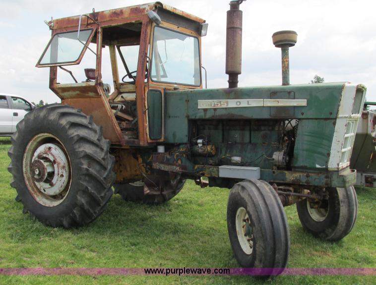 image for item I3010 Oliver G955-22124 tractor