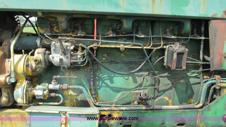 image for item I3010 Oliver G955-22124 tractor