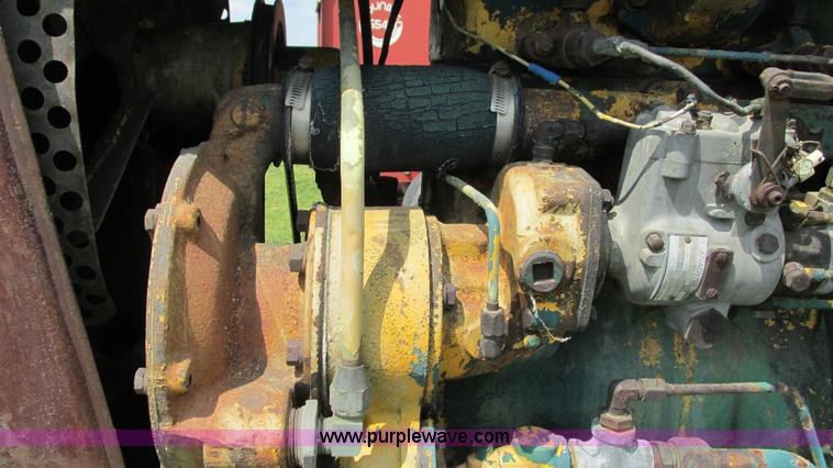 image for item I3010 Oliver G955-22124 tractor