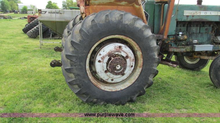 image for item I3010 Oliver G955-22124 tractor