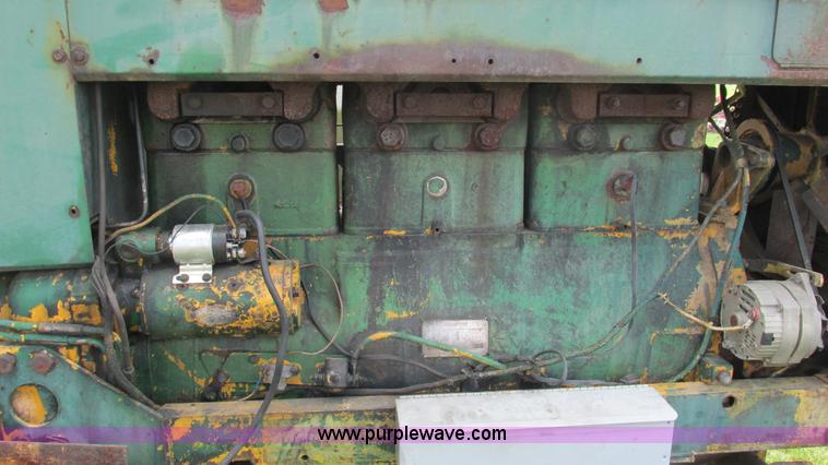 image for item I3010 Oliver G955-22124 tractor