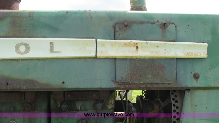 image for item I3010 Oliver G955-22124 tractor