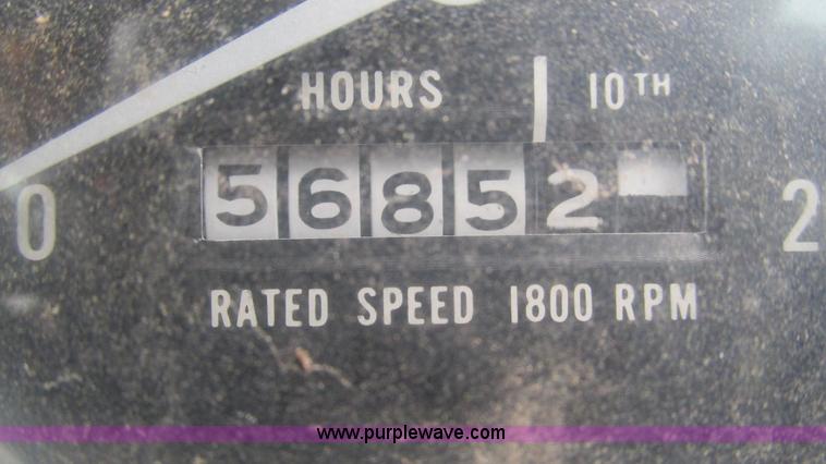 image for item I3010 Oliver G955-22124 tractor